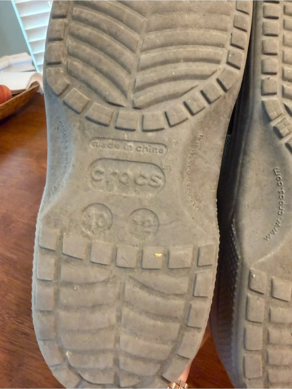 Crocs Classic Clog Charcoal Slate Gray Slip On Sandals Men's 10 Women's 12